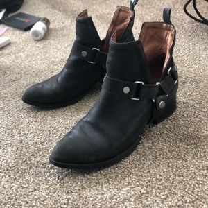 Jeffrey Campbell boots cutout/slit